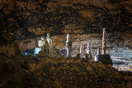 Die Grotten von Réclère im Jura